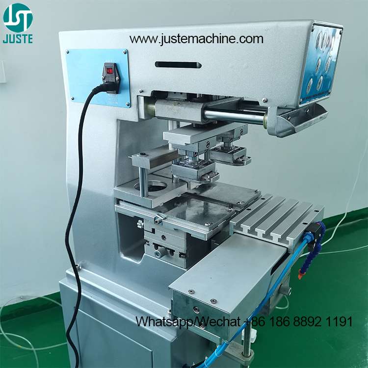 Mechanische tampondrukmachine met 2 kleuren inktcups en shuttle.