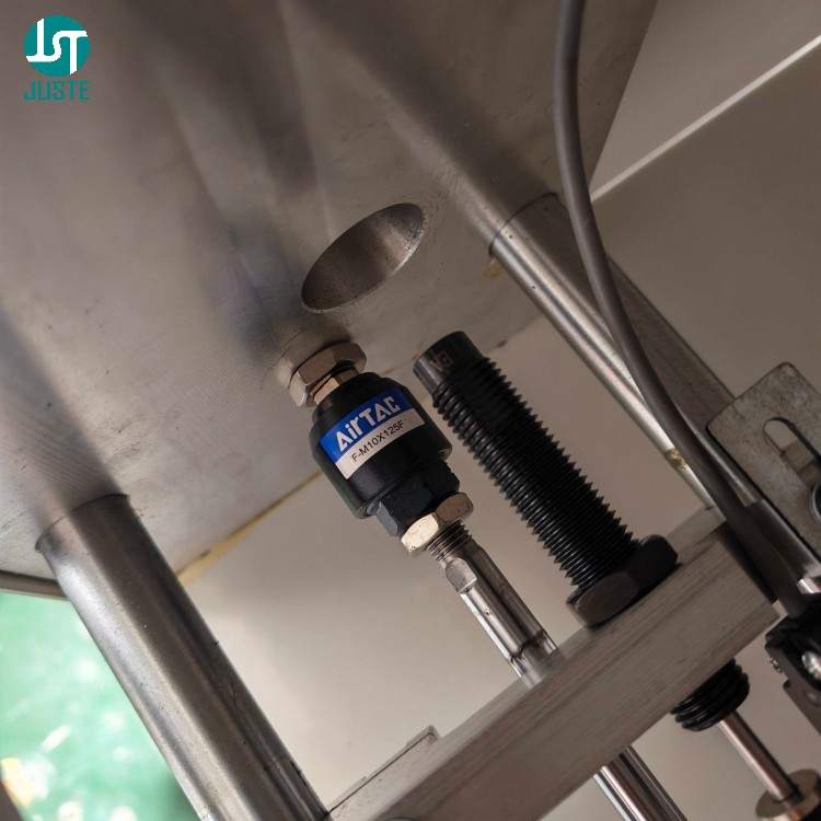 Pneumatic cylinder on semi-automatic cup screen printing machine Pneumatic cylinder on semi-automatic cup screen printing machine