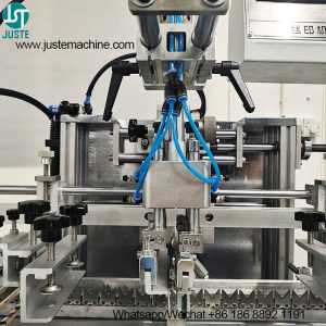 Imprimante sérigraphique entièrement automatique pour tubes plastiques avec tête d'impression