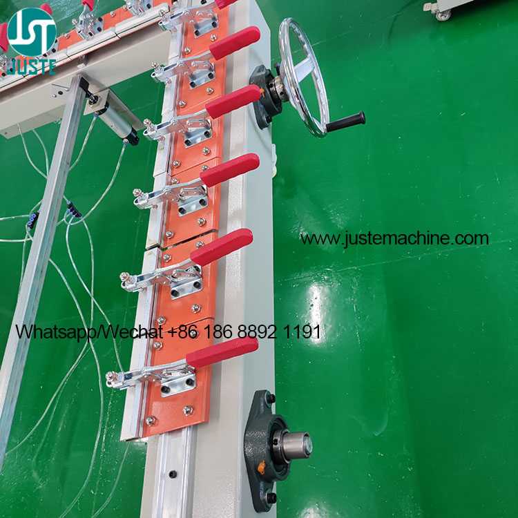 screen-stretching-machine-with-fixtures